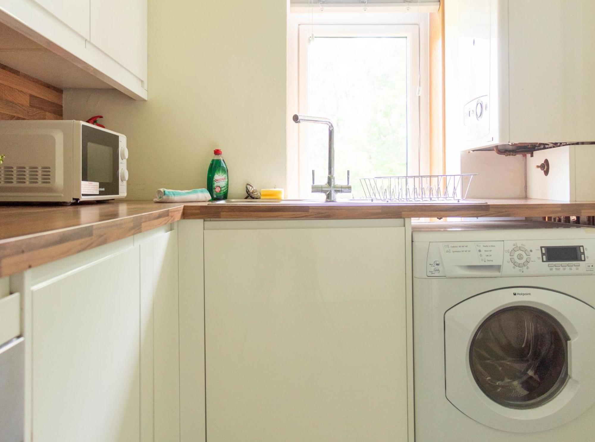 Stock Street Apartment Пейзли Екстериор снимка